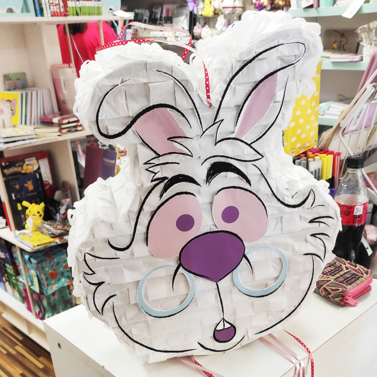 Piñata conejo blanco Alicia.