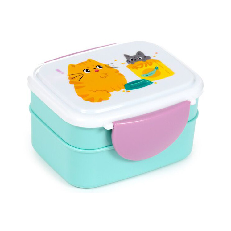 Bento con apartados gatitos.
